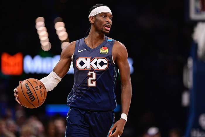 逐渐适应！SGA复出上半场5中1后7中6砍下18分 落后9分但正负值+10